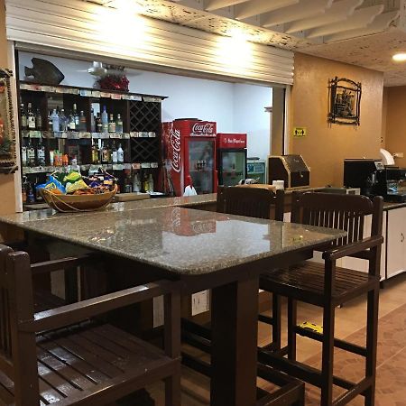 Anda White Beach Resort Екстер'єр фото
