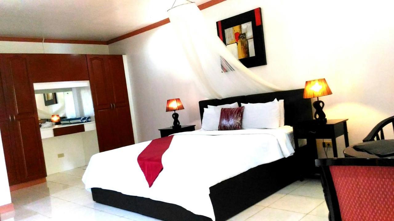 Anda White Beach Resort Екстер'єр фото